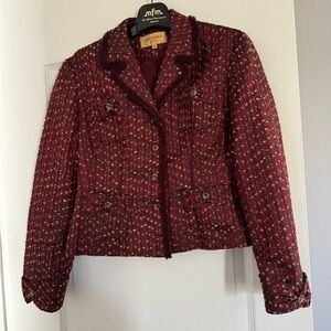 Elegant Burgundy Tweed Jacket Ptp 20” height 20”